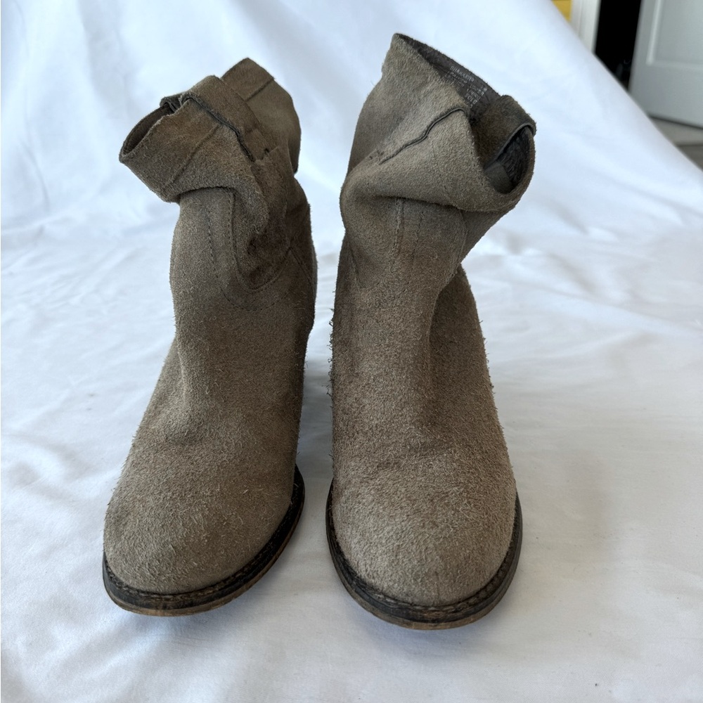 Steve Madden Shakkerr Tan Leather Slip On Ankle Women’s Boots Size 7 M